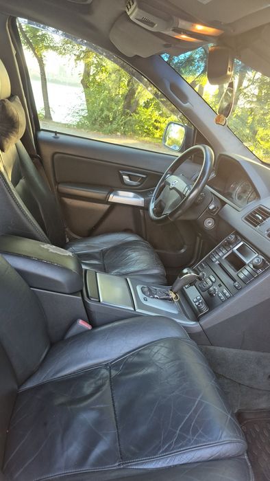 Продам авто Volvo XC90