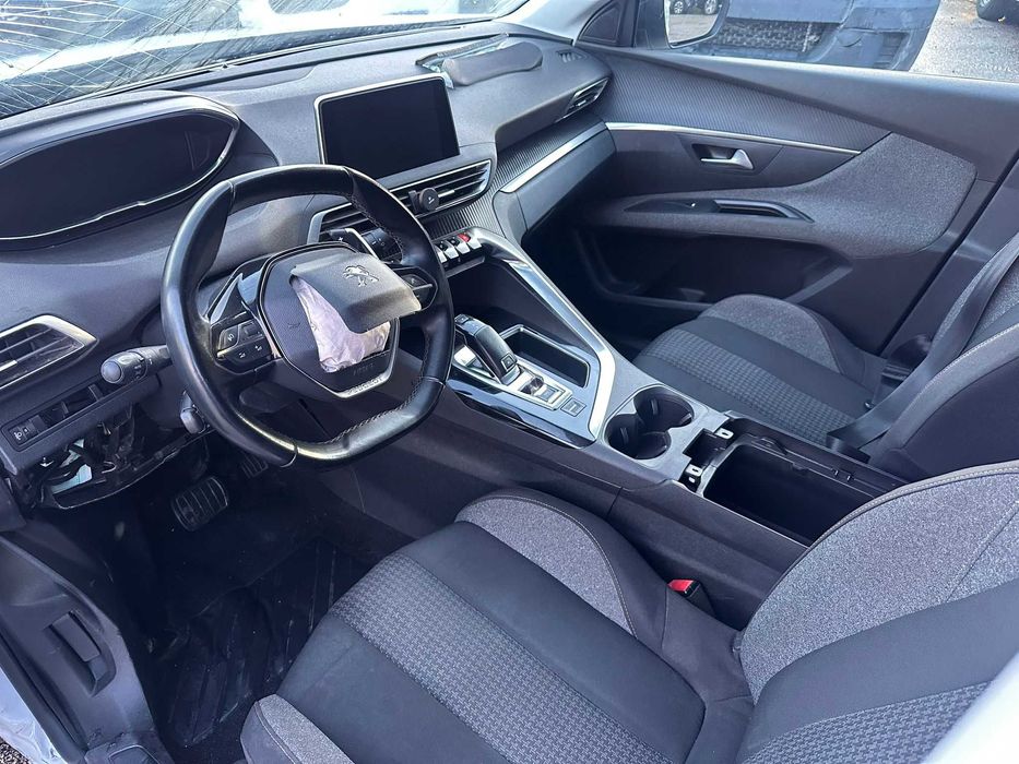 Peugeot 5008 II 1.5 BlueHDi 7Lug de 2018 Salvado