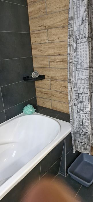 Дом Дача в селі Мельники біля лісу ,участок 48 соток. Місто в яке не можна не закохатися!