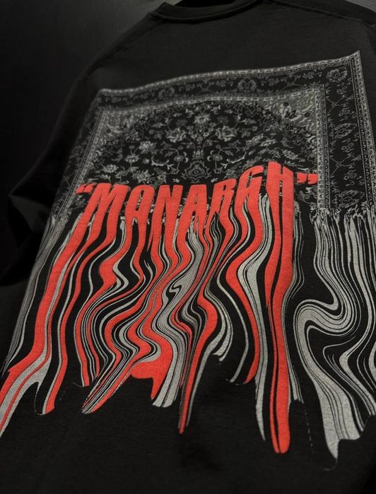 Оферсайз футболка "MONARCH"