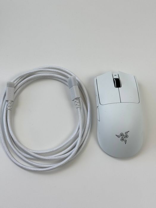 Ігрова миша Razer Viper V3 Pro White (‎RZ01-05120200-R3G1)