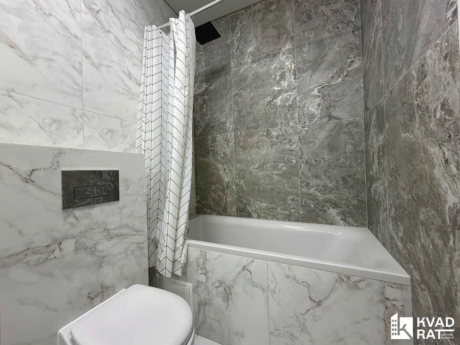 Перша здача 1 кім квартири біля Велесу