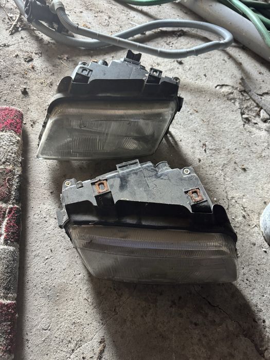 Lampy audi a4 b5 3 szt sprawne 1 lekko peknieta
