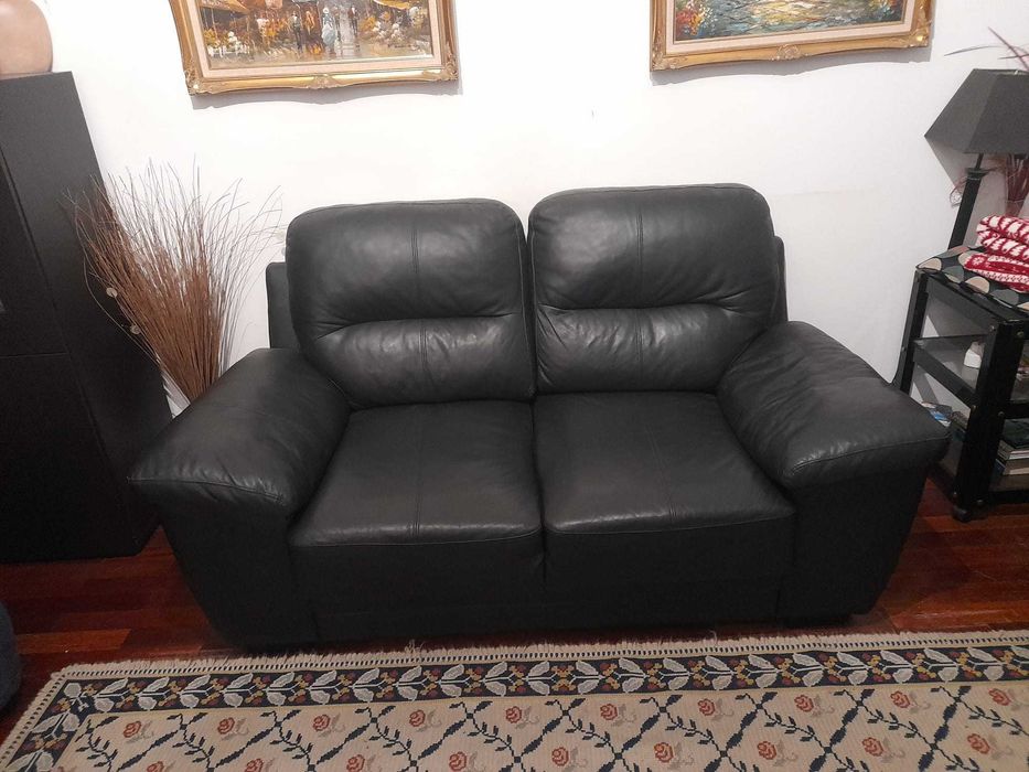 2 x Sofás preto de pele 2 lugares