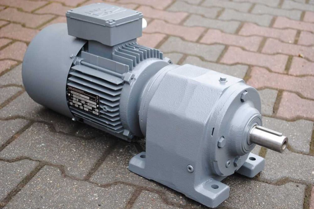 Motoreduktor 1,5kw. 33obr./min. z hamulcem. Firmy SEW