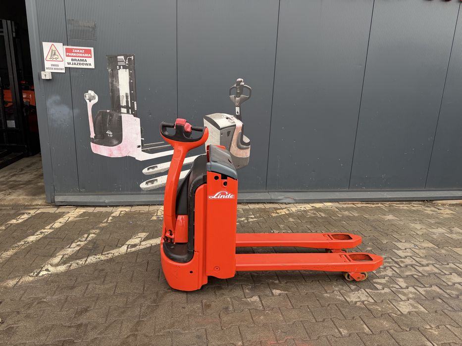 Paleciak elektryczny Linde T 16 na samochód wózek Linde 1600 kg