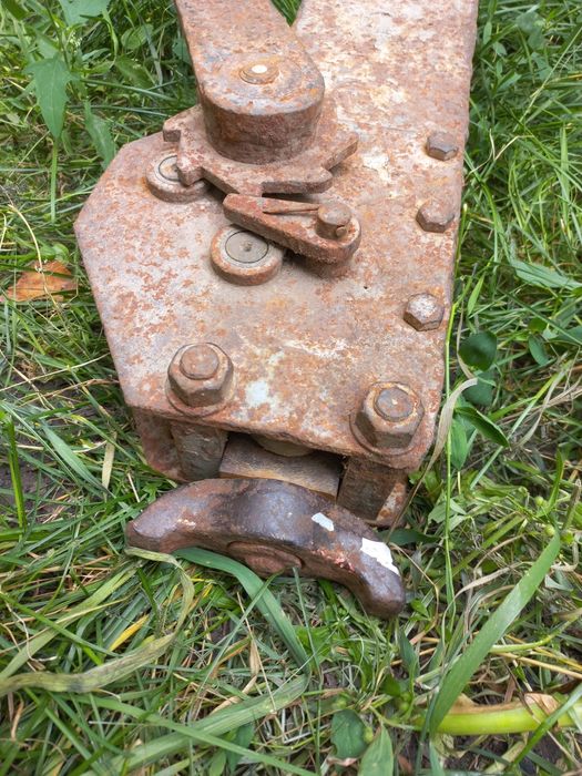 Домкрат реечный .