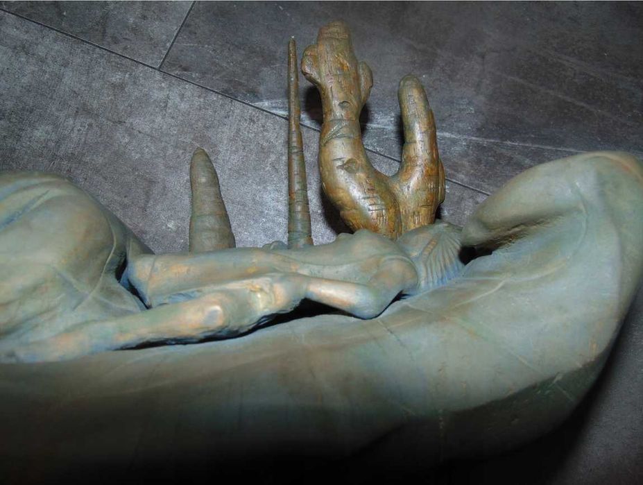 Rzeźba z drewna egzotycznego,kobieta,vintage