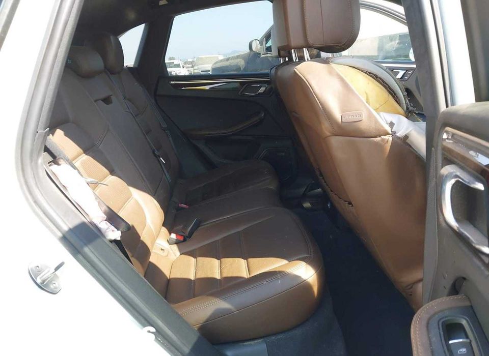 Części do Porsche Macan Turbo 2015 3.6L AWD, wersja USA.