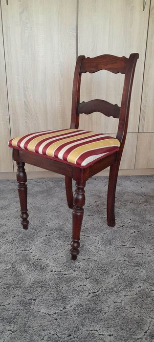 krzesło drewniane brązowe, antyk