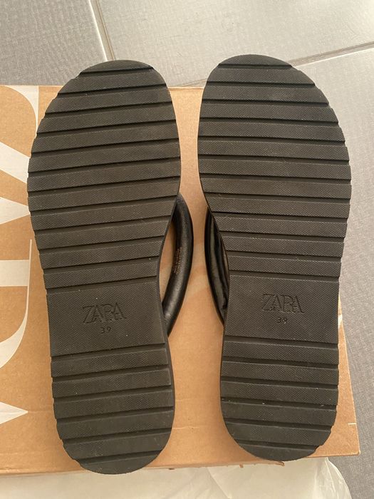 Вʼєтнамки шкіряні ZARA нові