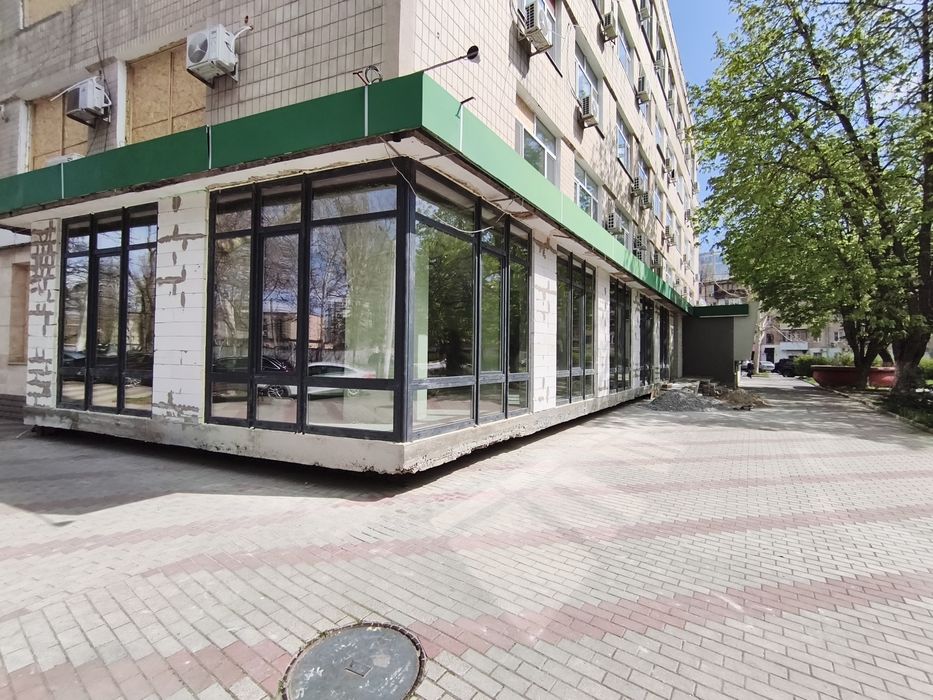 Аренда фасадного помещения на 4 станции Фонтана