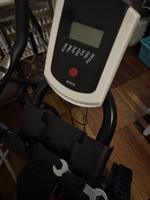 Велотренажер із регулюванням висоти сидіння й керма Vel-01 До 150 кг