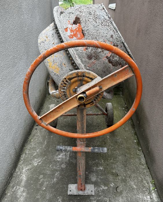 Прокат бетонозмішувача