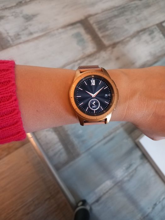 Smartwatch Samsung Galaxy Watch (R810) złoty róż  UŻYWANY