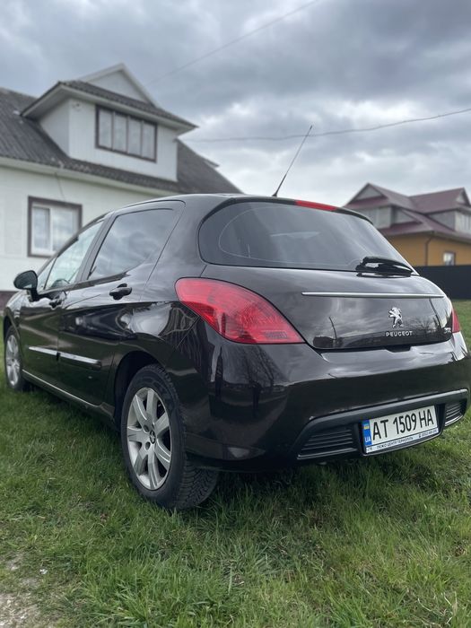 Peugeot 308 2011 р рейстал