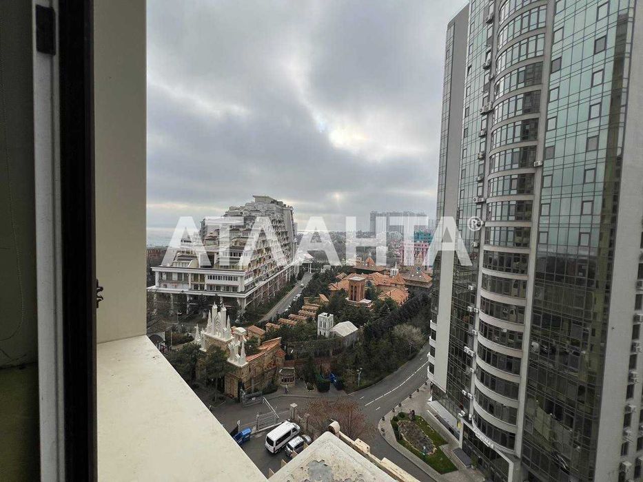 ЖК «1 Жемчужина»: квартира з меблями, технікою та паркінгом