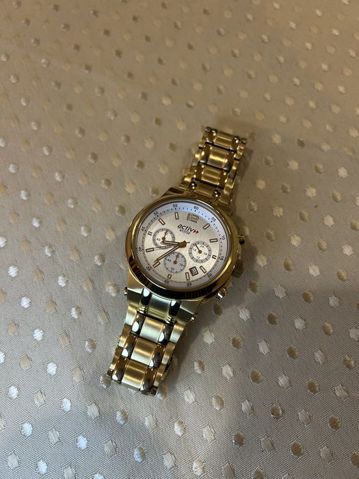 Golden Activ Watch