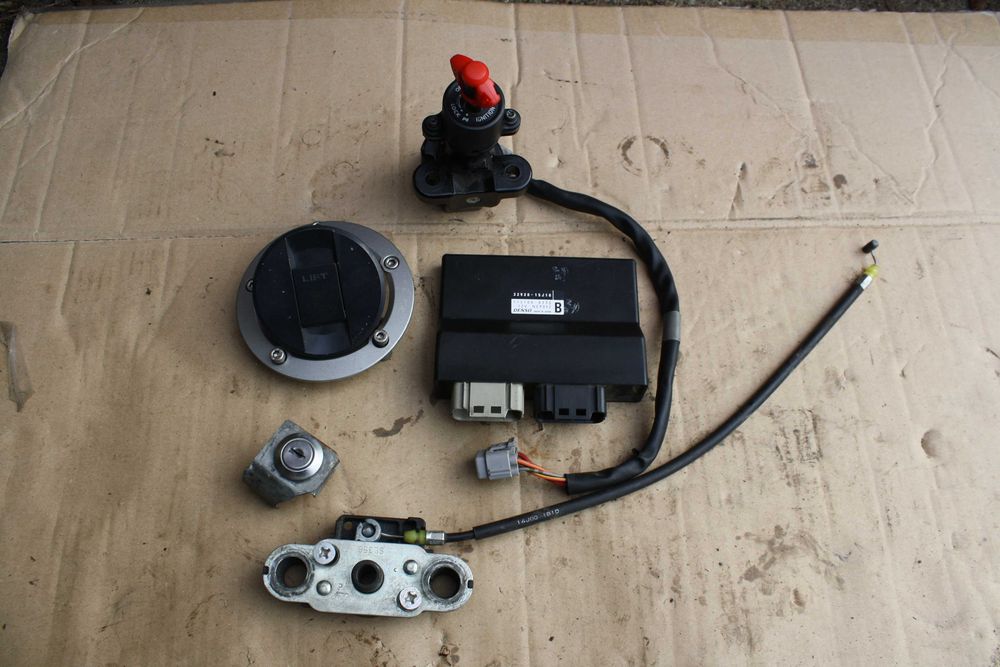 Stacyjka Komp Immo Zestaw Suzuki Gsxr 750 L1 11-17