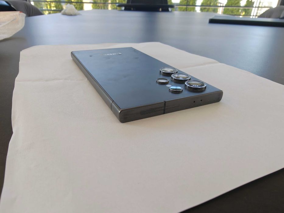 Samsung S24 Ultra 12GB / 512 GB Titanium Black idealny