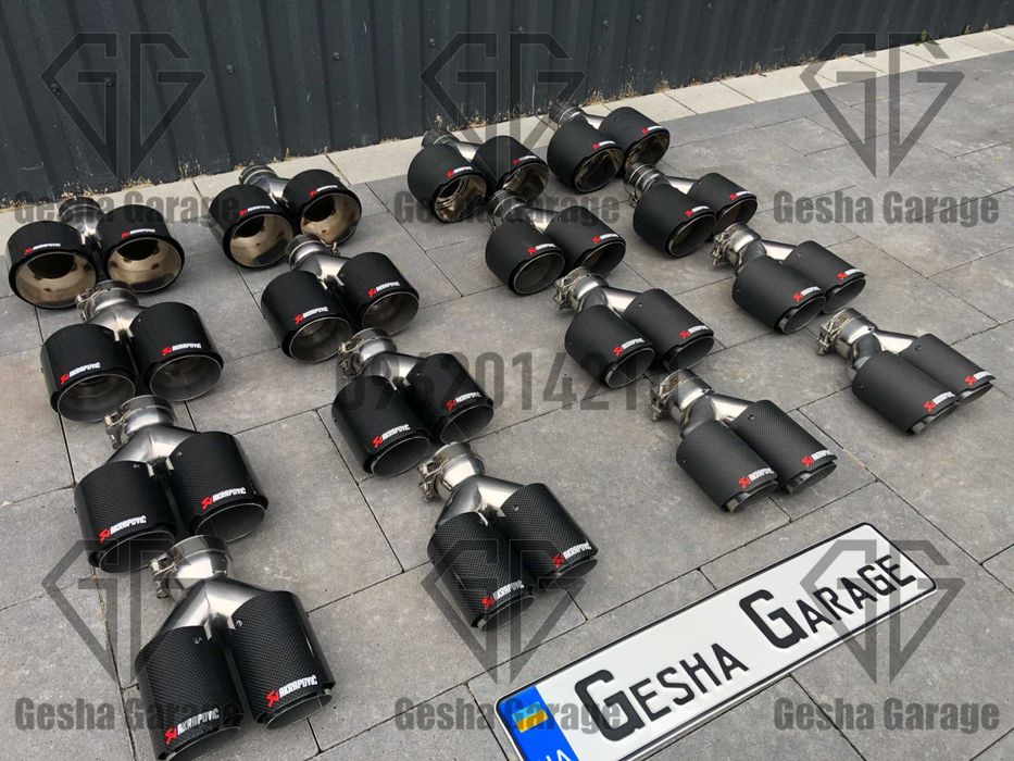 Постачальник насадки на глушник akrapovic акрапович глянець мат карбон