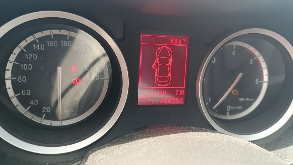 Alfa Romeo 159  Suiço
2.4 Q4 20v 210cv