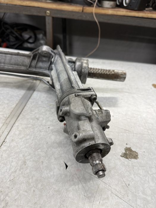 BMW X5 Е70 рульова рейка