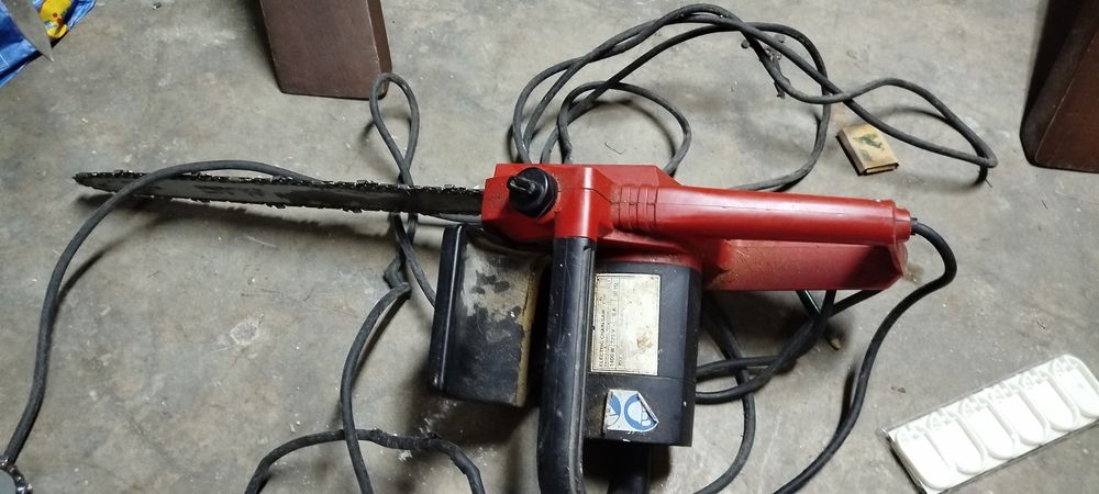 Motosserra Elétrica 1400W