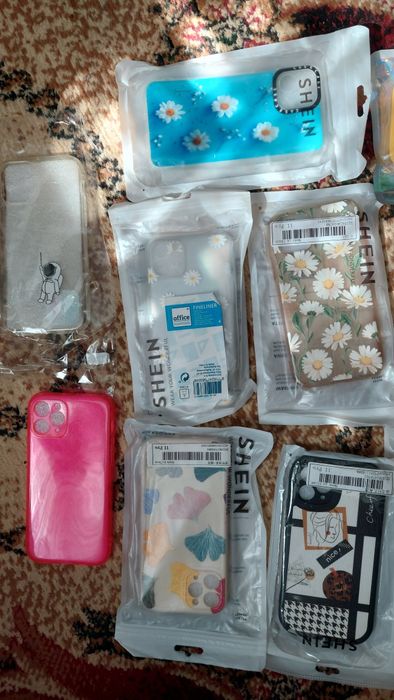 Чехли iPhone 11 pro.