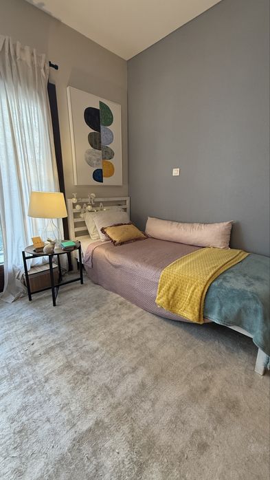 Cama criança ikea com colchão