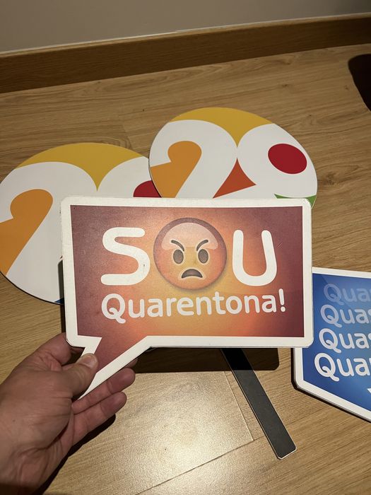 Placas de PVC para adereço de aniversario