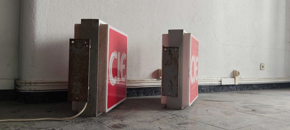 Letreiro luminoso CIE