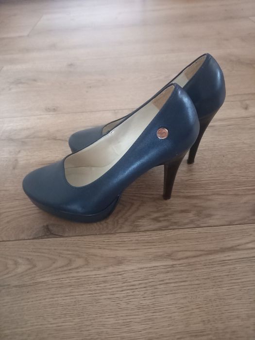 Szpilki granatowe rozm 36