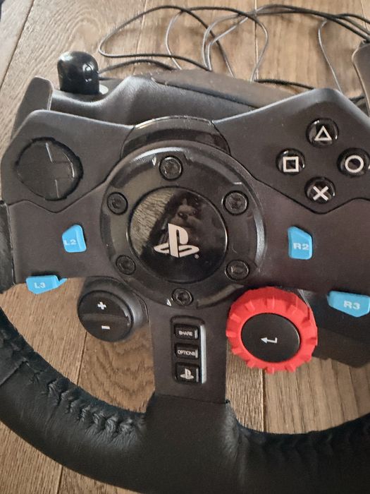 Logitech G29 Driving Force – Kierownica + Pedale – Realizm i Precyzja!