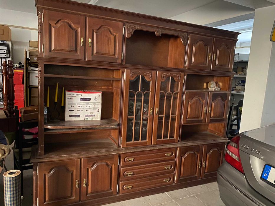 Móvel Sala Jantar, em Madeira maciça