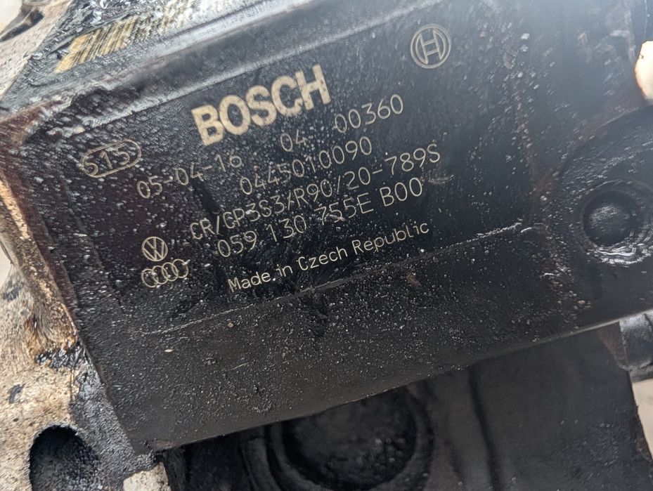 ТНВД форсунка 059130277q паливна  рампа  audi 3.0 TDI