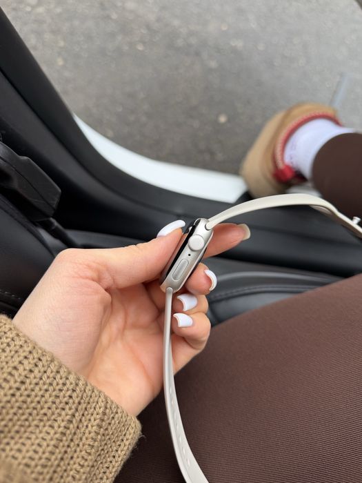 Apple Watch SE GPS 40mm Starlight Aluminium Case