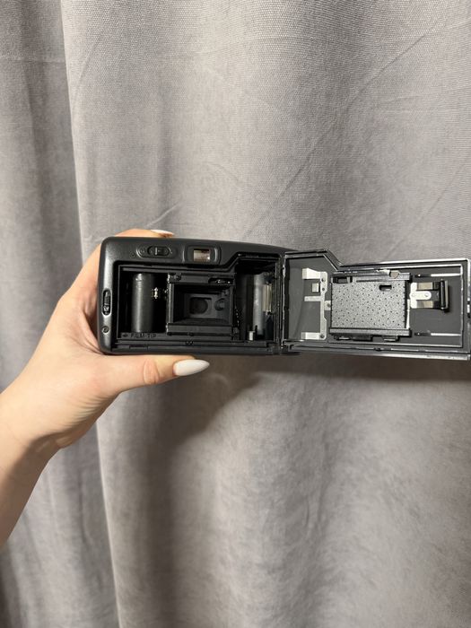 Плівковий фотоапарат Minolta Riva AF 35c | 35mm | Автофокус