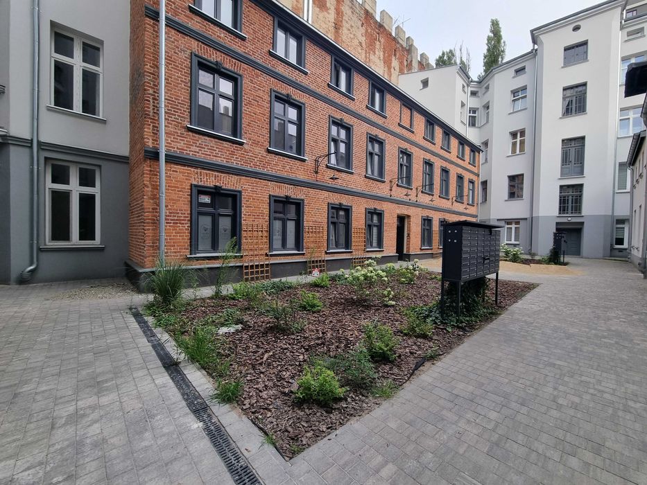 Łódź- centrum - lokal usługowy 20m2 -po remoncie