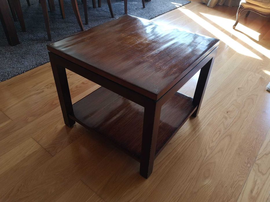 Mesa de apoio quadrada em bambu tratado