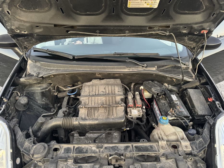 продам Fiat punto (grande) 1.4 чорний Автомат