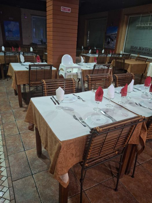 Conjunto de Mesa e Cadeiras | Excelente Estado