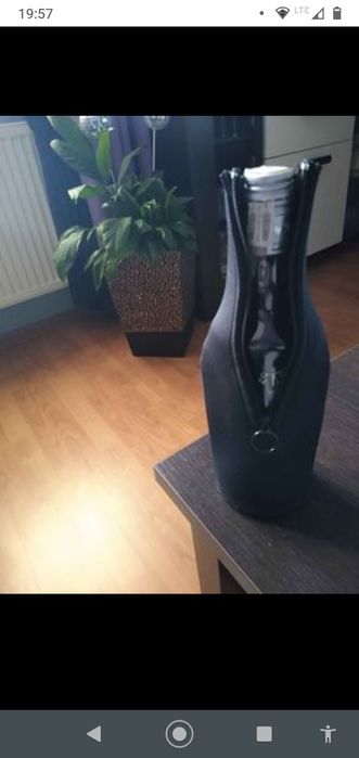 Pokrowiec na butelkę .
