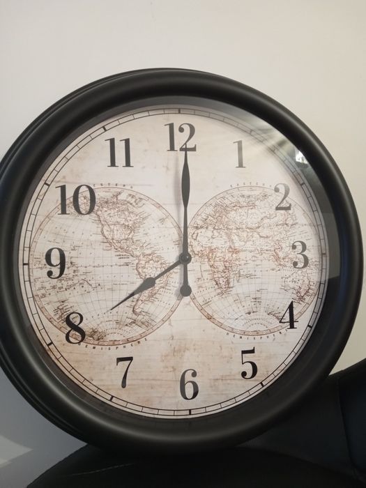 Zegar ścienny nowy 30 cm