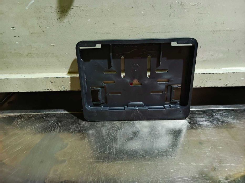 Рамка пластиковая   под уменшенный номер на мото Розмером 180 на 110