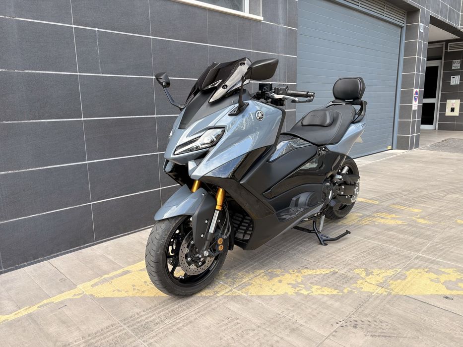 Tmax 560 Tech Max