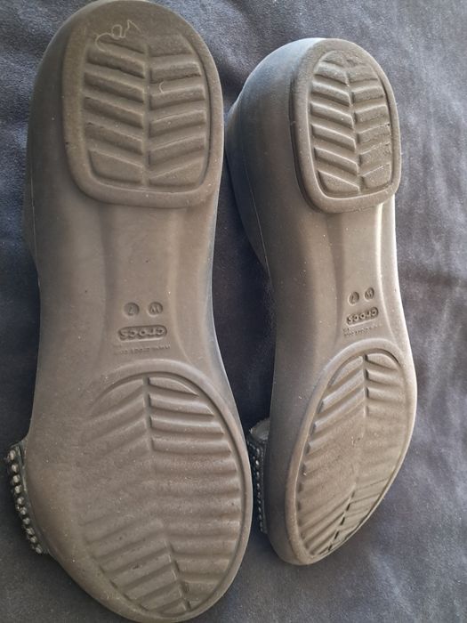 Крокси босоніжки crocs р.w7 устілка 24,5 см