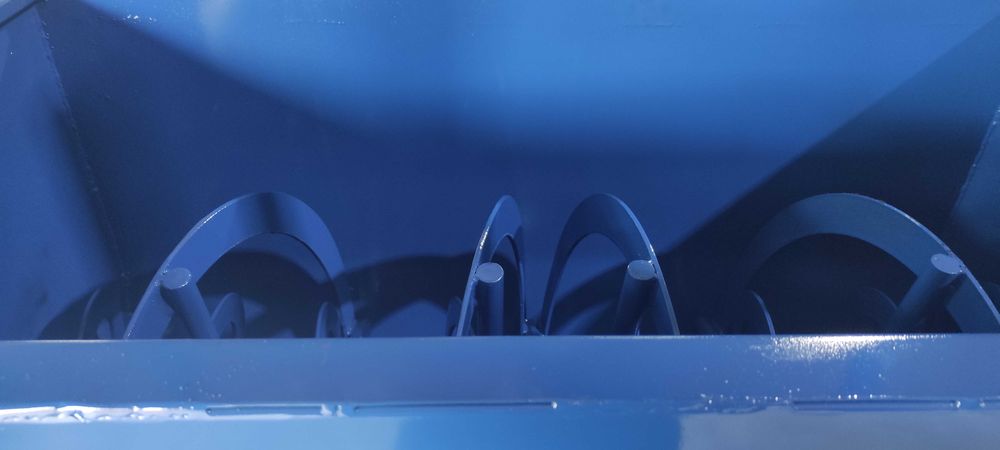 Змішувач шнековий, кормосмеситель, змішувач корму горизонтальний