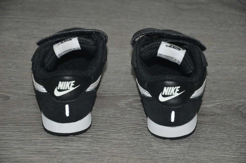 Продам кросівки Фірма Nike .