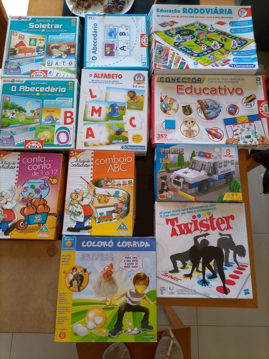 Games of various types, ages, and formats in excellent condition64751900587651120